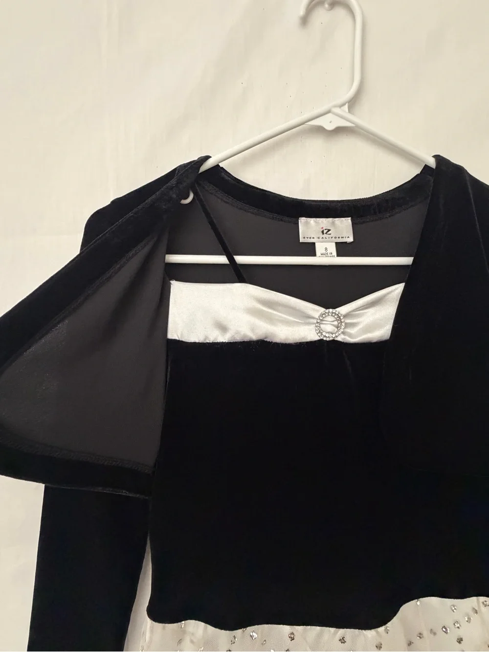 IZ Byer California Girls Size 8 Formal Black Velvet White Sequin Dress(A816)